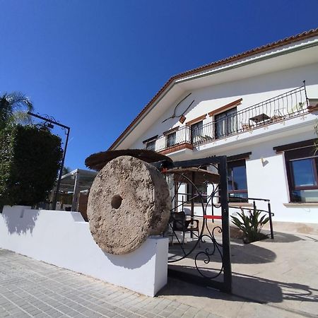 Hostal Espai Mediterrani Puebla de Vallbona Zewnętrze zdjęcie