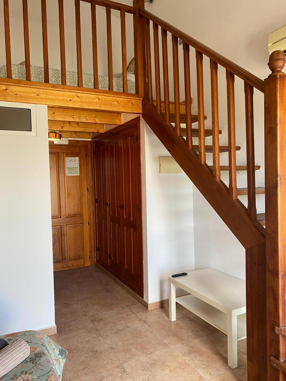 Hostal Espai Mediterrani Puebla de Vallbona Zewnętrze zdjęcie