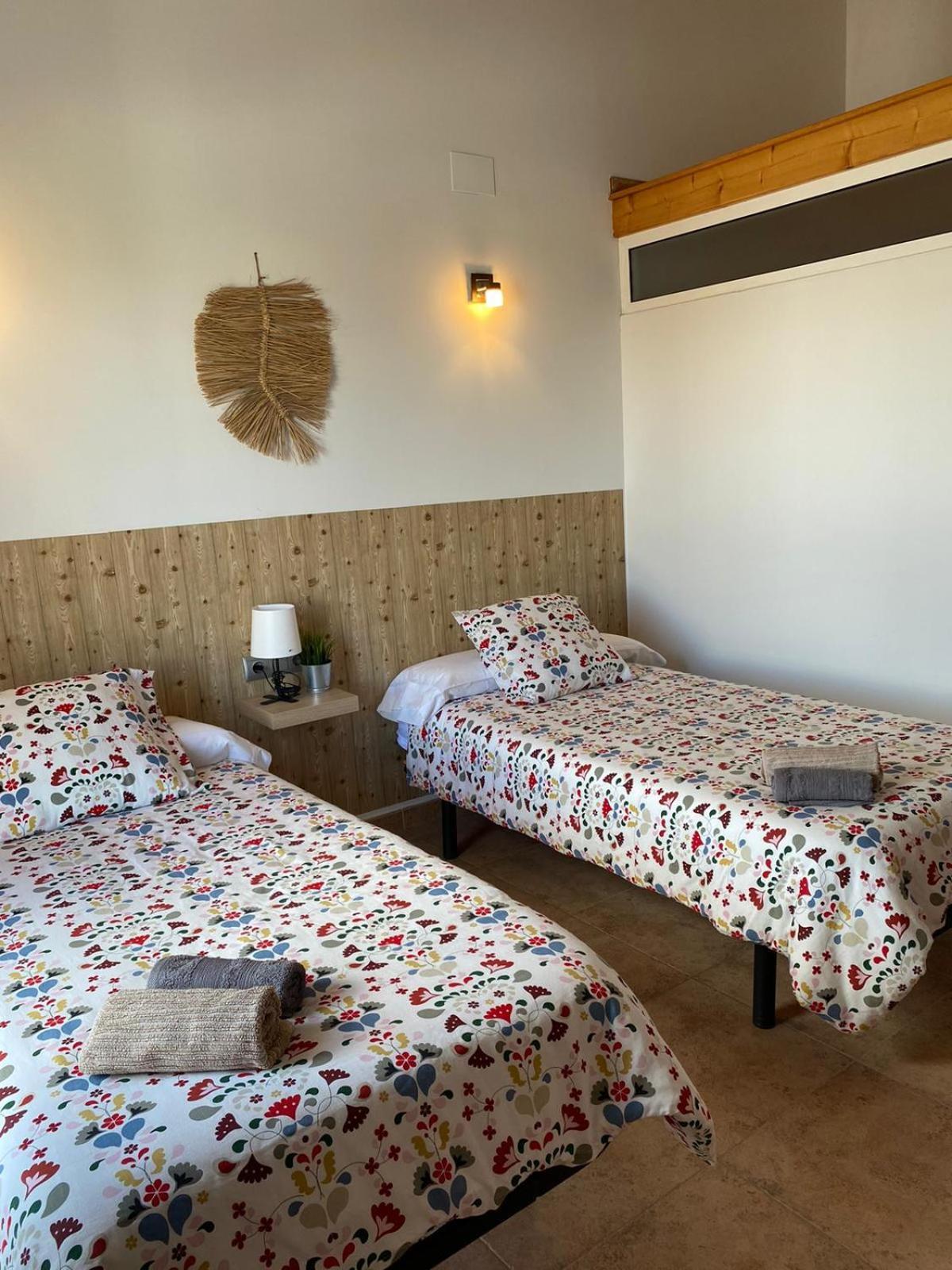 Hostal Espai Mediterrani Puebla de Vallbona Zewnętrze zdjęcie