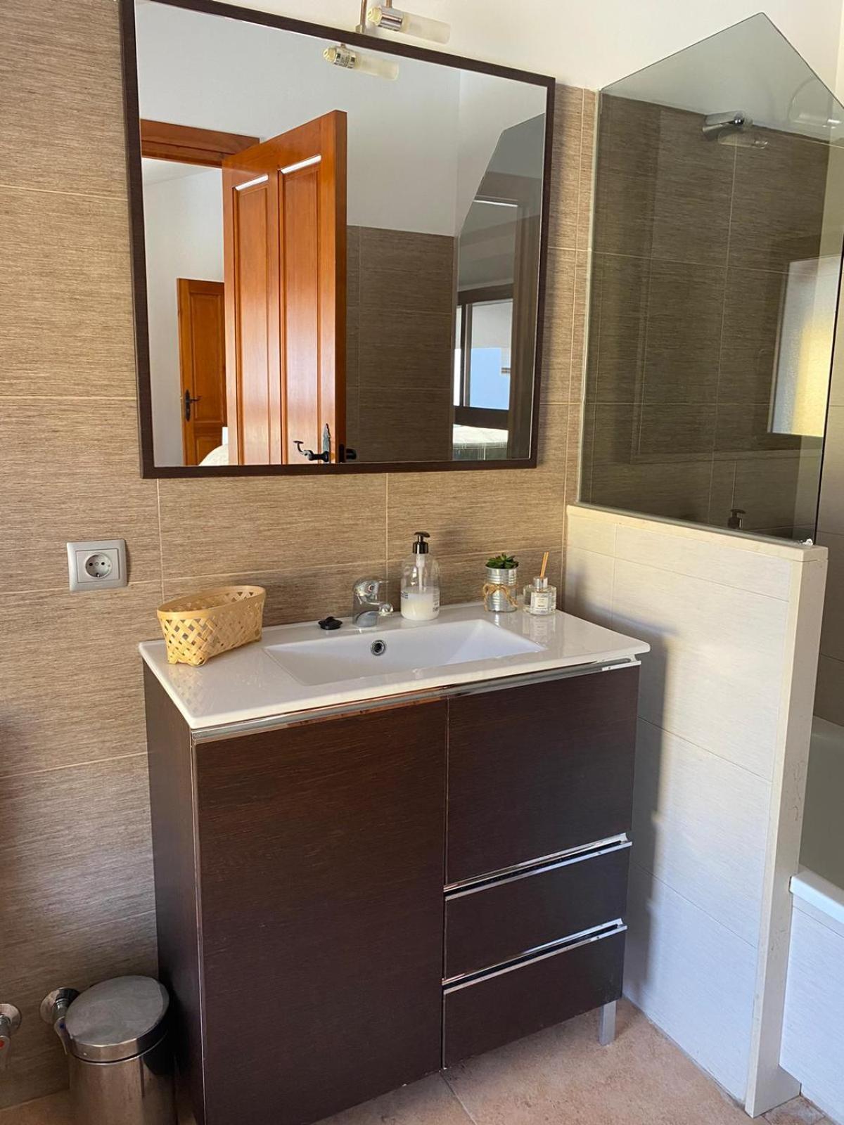 Hostal Espai Mediterrani Puebla de Vallbona Zewnętrze zdjęcie
